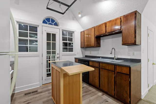 $1,020,000 | 8710 Hidden Branches Road, Harrison, TN 37341