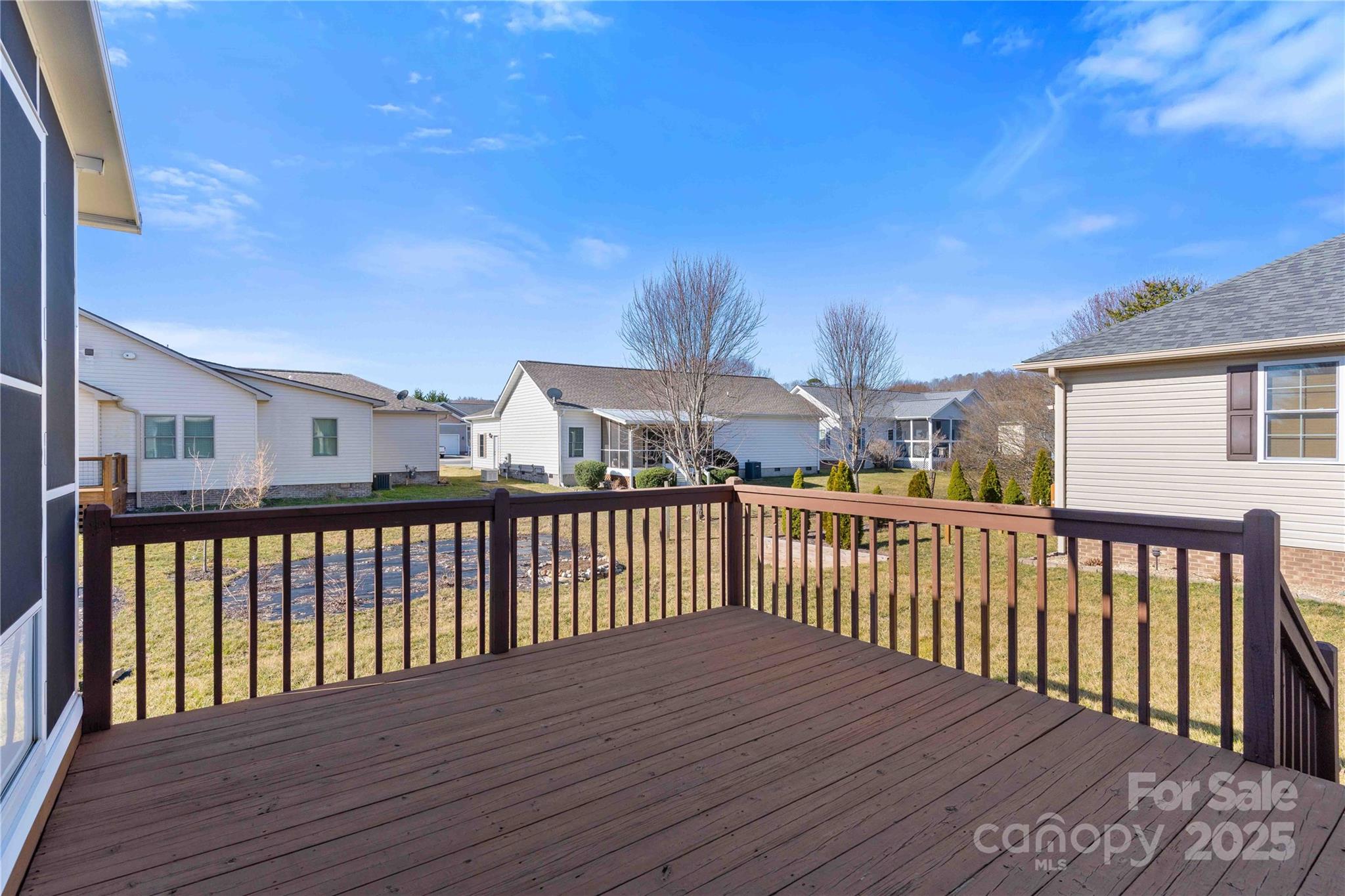 357 Beechnut Drive Hendersonville, NC 28739 - Photo 7 of 39