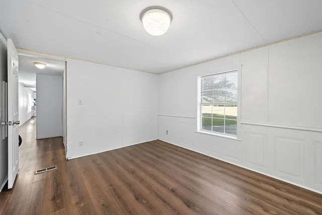 $189,750 | 179 Maple Avenue, Farmington, ME 04938