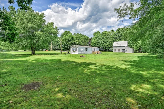 $189,750 | 179 Maple Avenue, Farmington, ME 04938