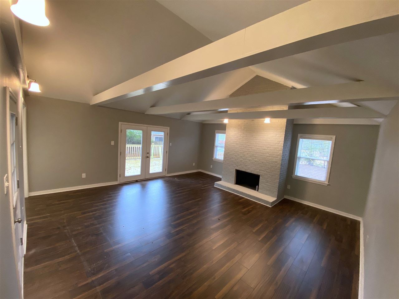 335 South White Station Road Memphis, TN 38117 - Photo 2 of 20