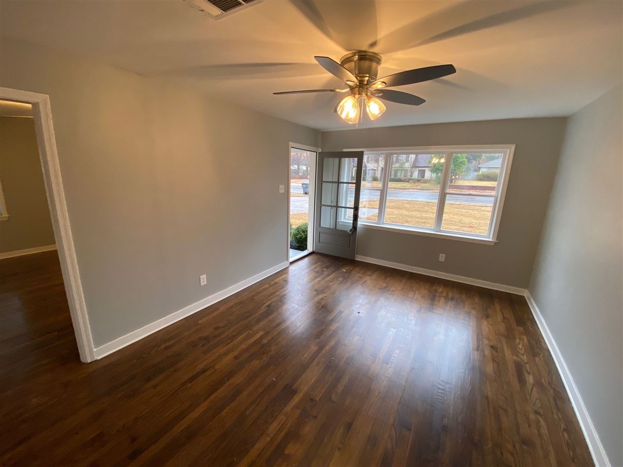 335 South White Station Road Memphis, TN 38117 - Photo 7 of 20