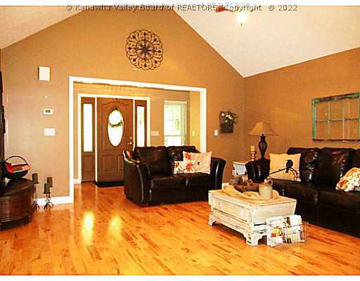 5313 Doc Bailey Road Charleston, WV 25313 - Photo 2 of 16 Living Room.