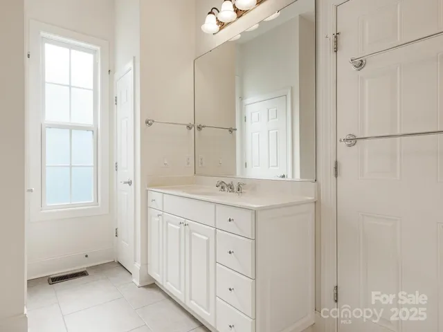 $824,000 | 17106 Hedgerow Park Road, Charlotte, NC 28277