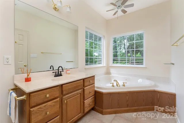 $455,000 | 415 Kingfisher Lane, Mills River, NC 28759