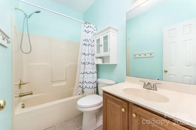 $455,000 | 415 Kingfisher Lane, Mills River, NC 28759