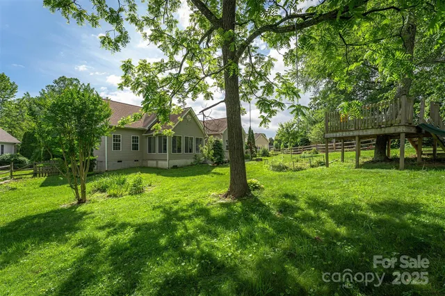 $455,000 | 415 Kingfisher Lane, Mills River, NC 28759