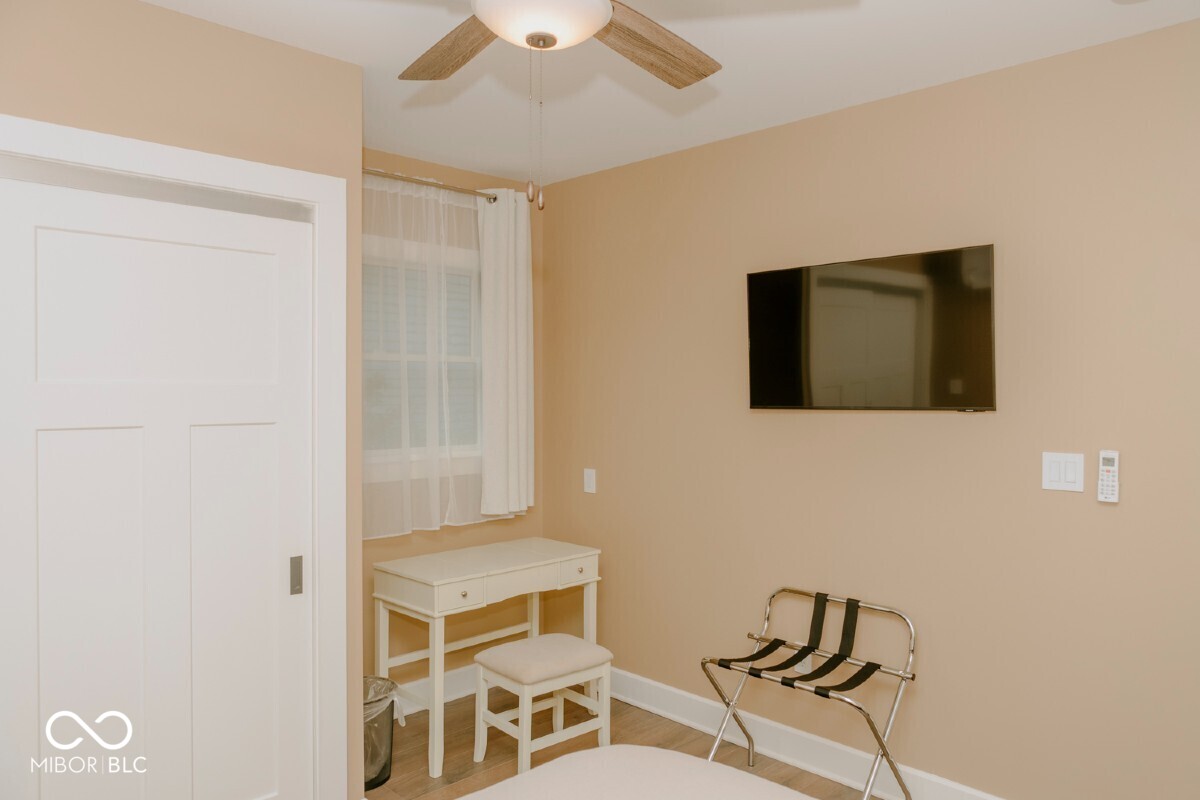 606-608 North Emerson Avenue Indianapolis, IN 46219 - Photo 24 of 88