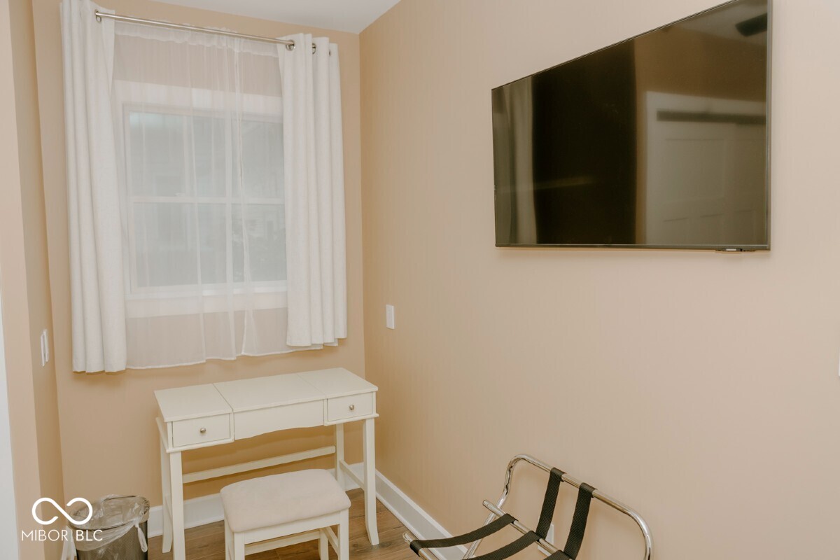 606-608 North Emerson Avenue Indianapolis, IN 46219 - Photo 27 of 88