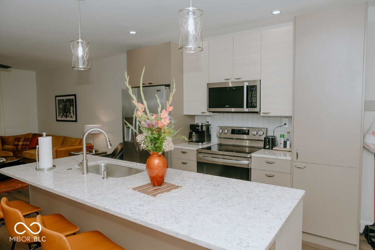 606-608 North Emerson Avenue Indianapolis, IN 46219 - Photo 30 of 88