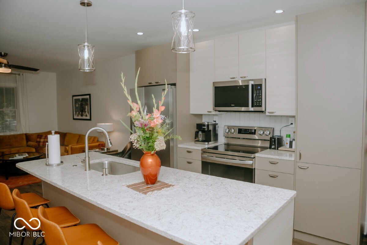 606-608 North Emerson Avenue Indianapolis, IN 46219 - Photo 31 of 88