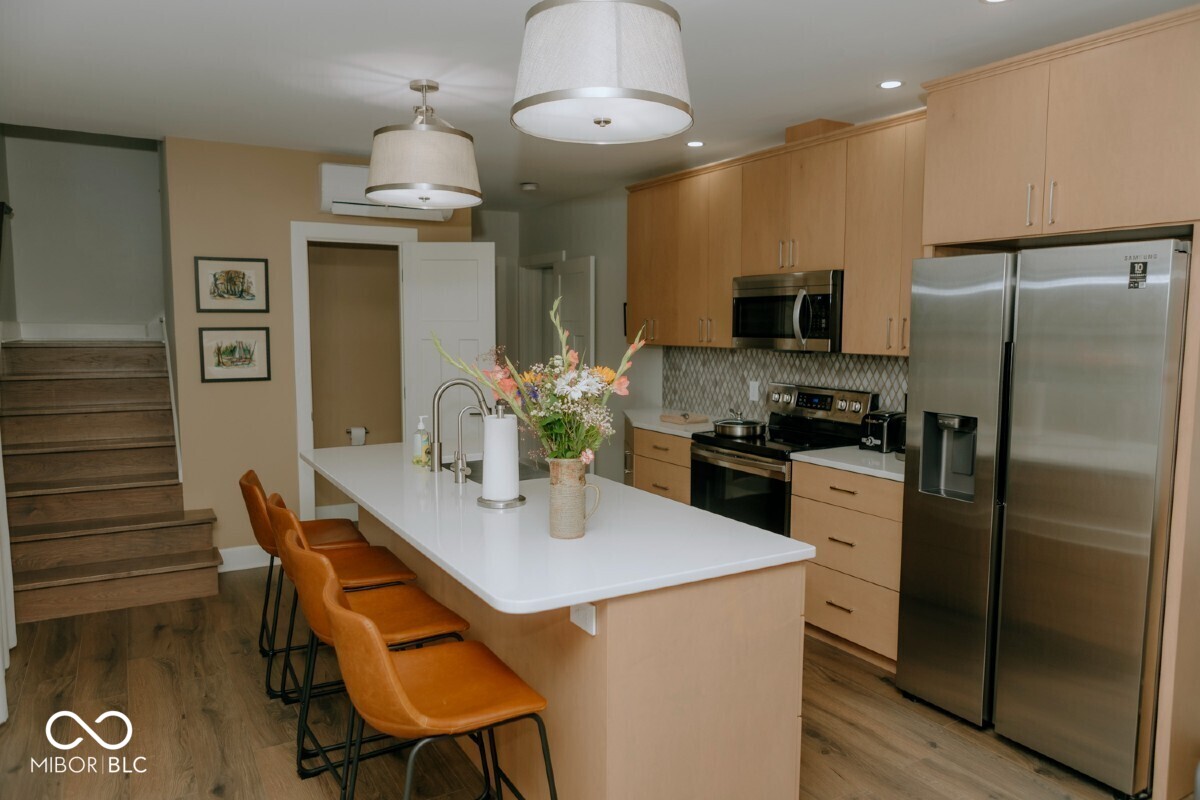 606-608 North Emerson Avenue Indianapolis, IN 46219 - Photo 4 of 88