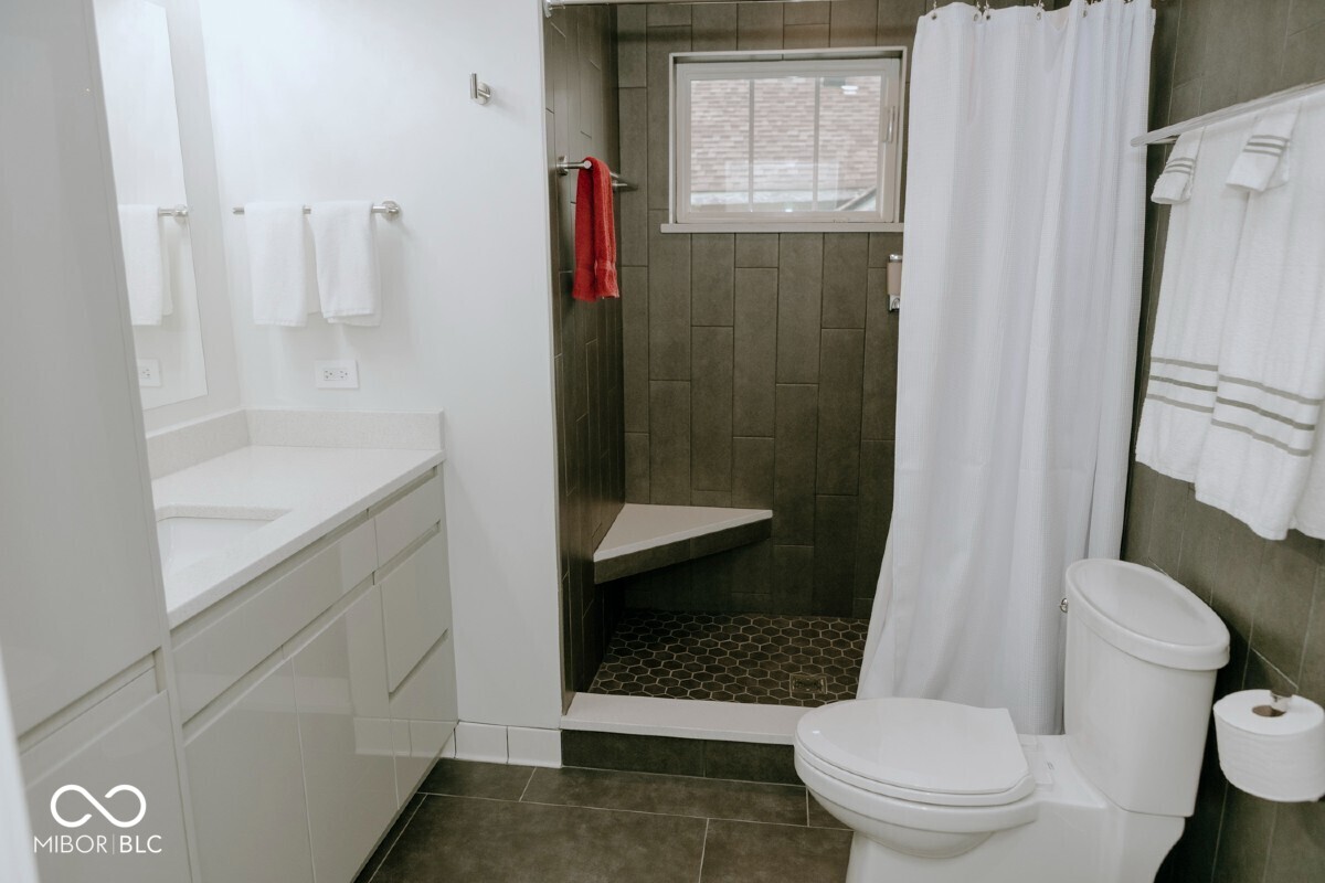 606-608 North Emerson Avenue Indianapolis, IN 46219 - Photo 42 of 88