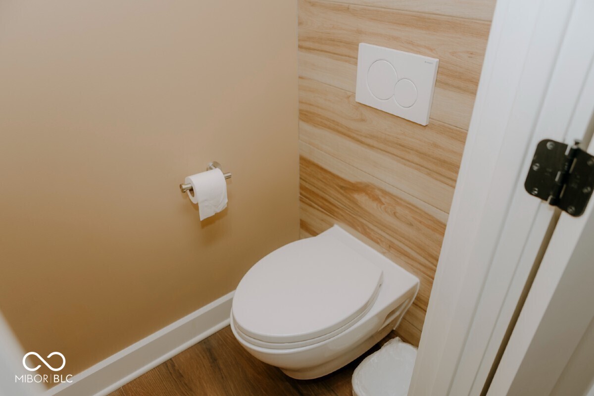 606-608 North Emerson Avenue Indianapolis, IN 46219 - Photo 6 of 88