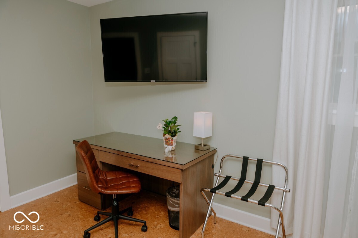 606-608 North Emerson Avenue Indianapolis, IN 46219 - Photo 65 of 88