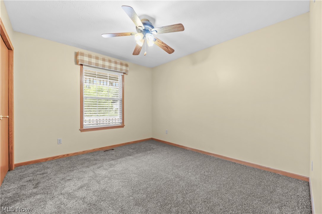 1701 Woods Road Akron, OH 44306 - Photo 28 of 43
