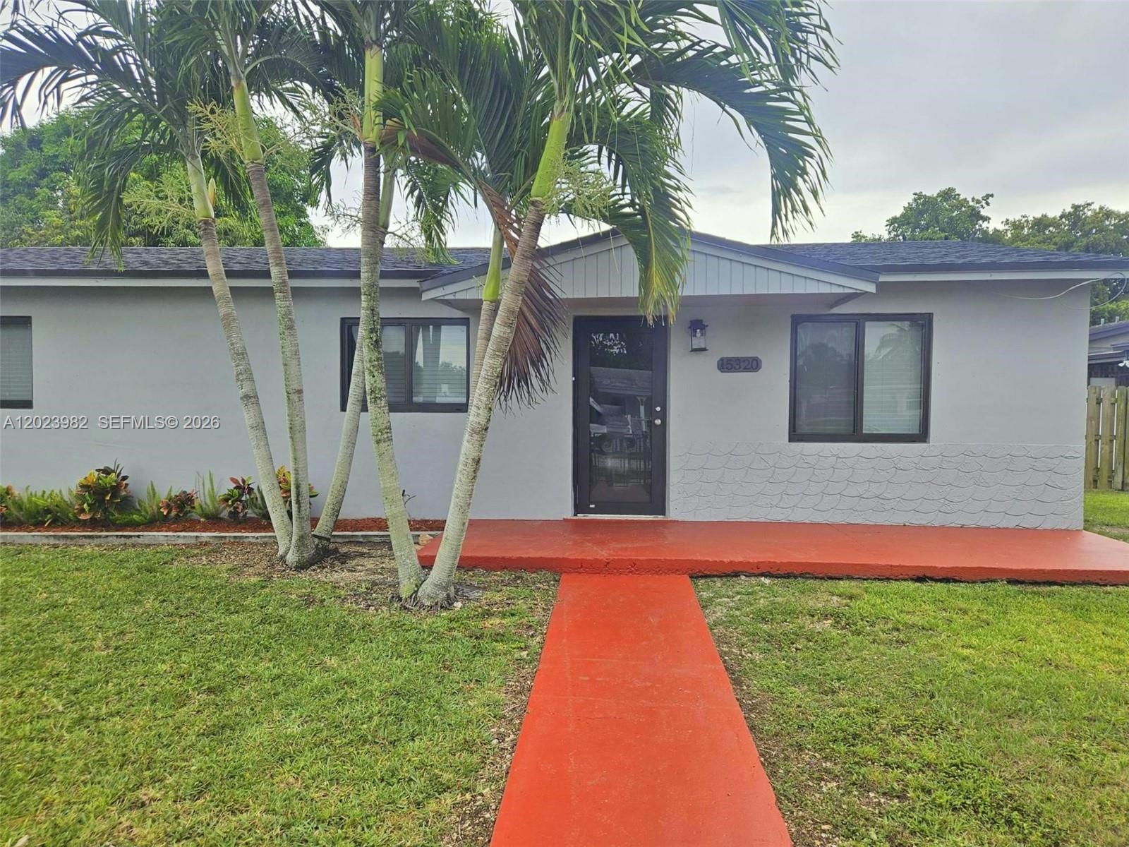 15320 Southwest 305th Street Homestead, FL 33033 - Photo 2 of 28