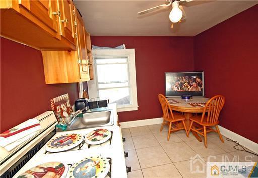 340 Bound Brook Road Middlesex, NJ 08846 - Photo 18 of 22 a dining room with furniture and window