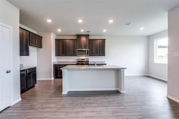 $2,350 | 737 Santa Lucia Drive, Anna, TX 75409