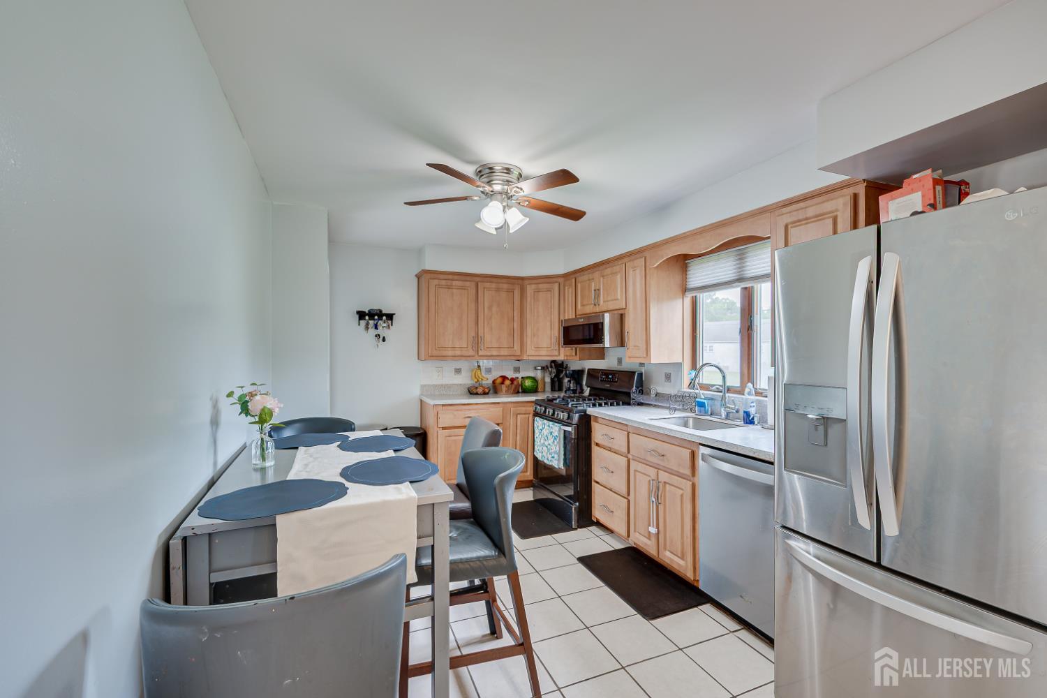 113 Dutch Neck Road Hightstown, NJ 08520 - Photo 10 of 36