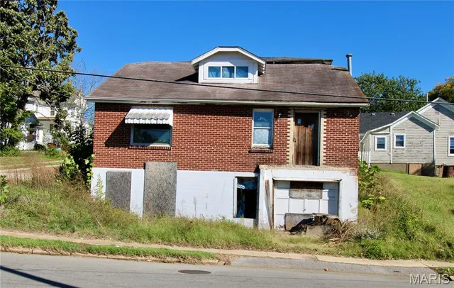 $22,000 | 448 Lester Street, Poplar Bluff, MO 63901