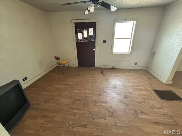 $22,000 | 448 Lester Street, Poplar Bluff, MO 63901