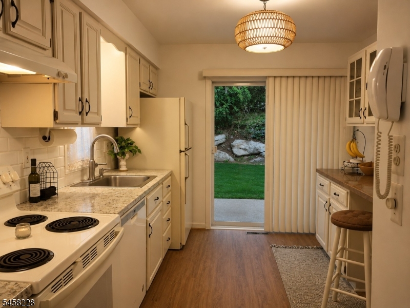 126 Wagon Wheel Road Sparta, NJ 07871 - Photo 10 of 34 Gallery Image 10