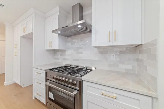 $3,000 | 15651 Whitewater Lane, Houston, TX 77079