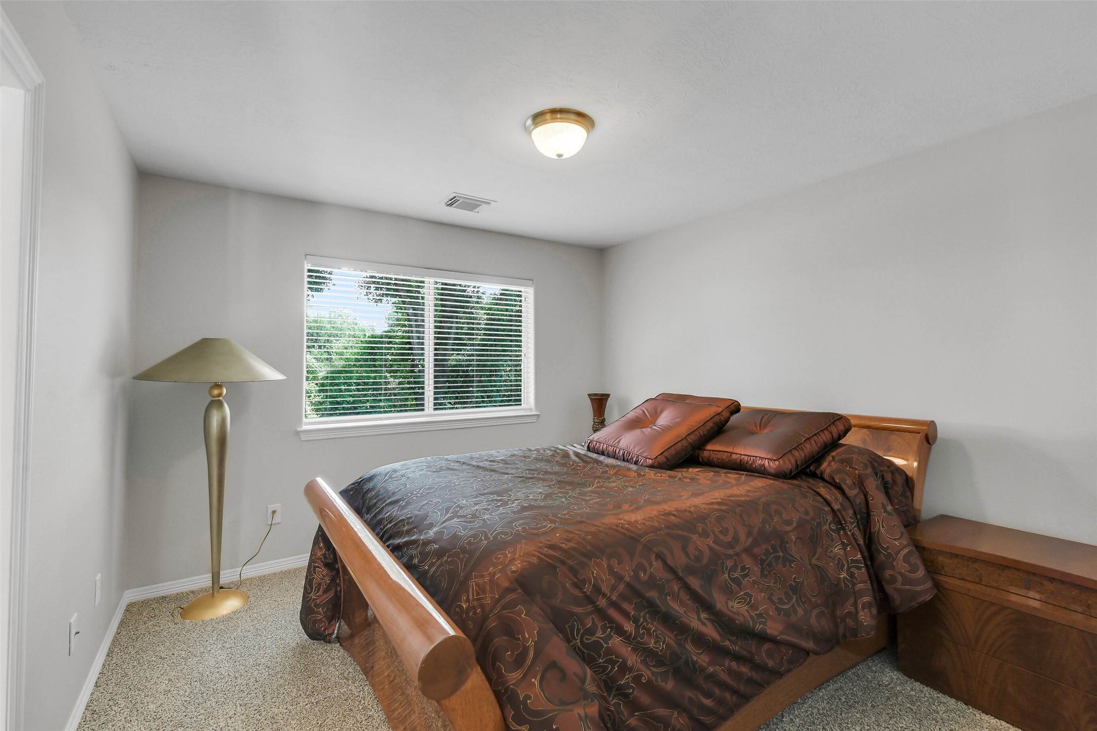 14906 Windsor Manor Houston, TX 77069 - Photo 27 of 34 Secondary bedroom ~