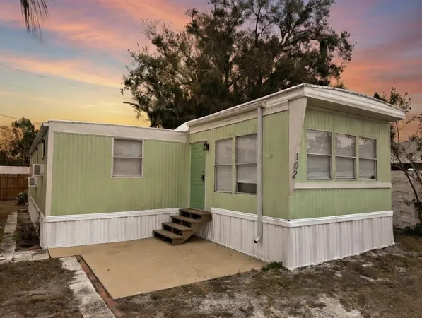 $1,400 | 102 Laureti Lane, Lake Wales, FL 33898