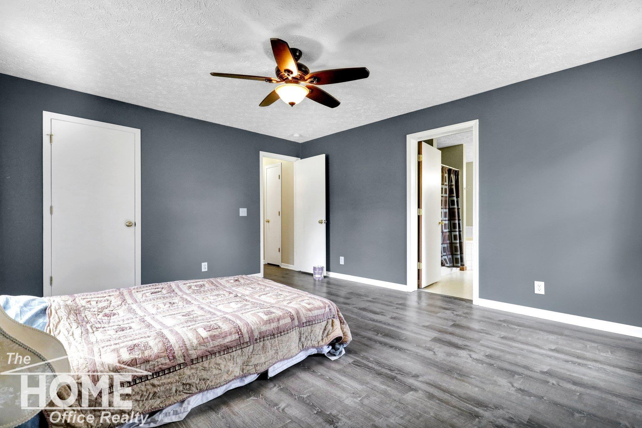 9013 North Owosso Road Fowlerville, MI 48836 - Photo 15 of 25 50155990-6955c428-68d0-41cb-97c5-b0bd9c0e81bc.JPG