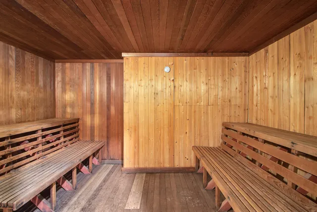 $975,000 | 50 Lexington Avenue, Unit 12D | Flatiron