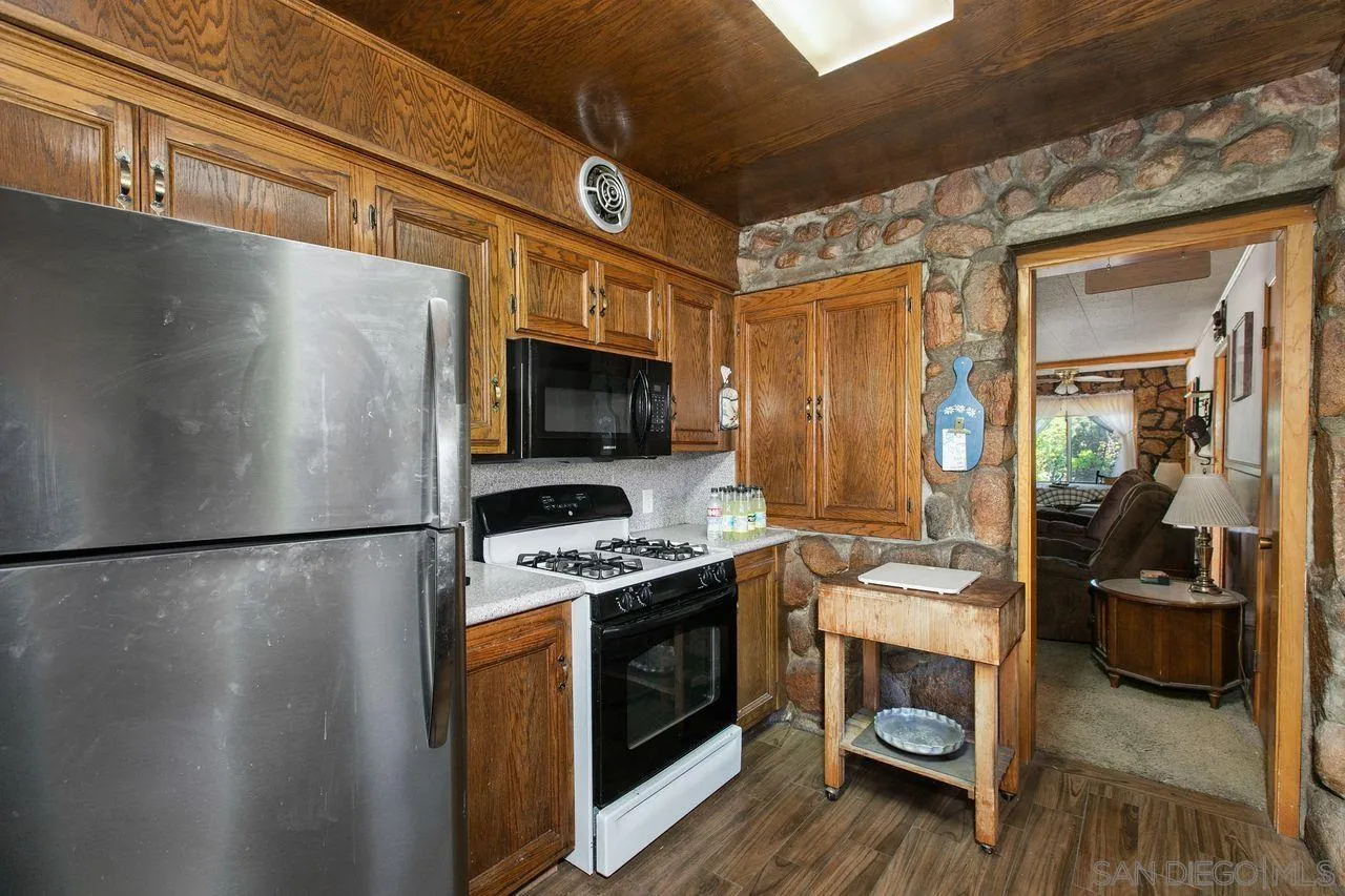 1410 Casa De Roca Way Alpine, CA 91901 - Photo 15 of 34 Gallery Image 15
