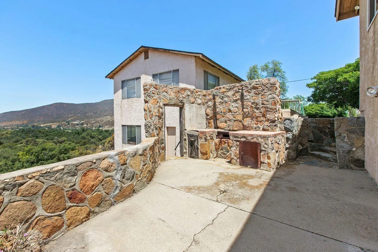 1410 Casa De Roca Way Alpine, CA 91901 - Photo 16 of 34 Gallery Image 16