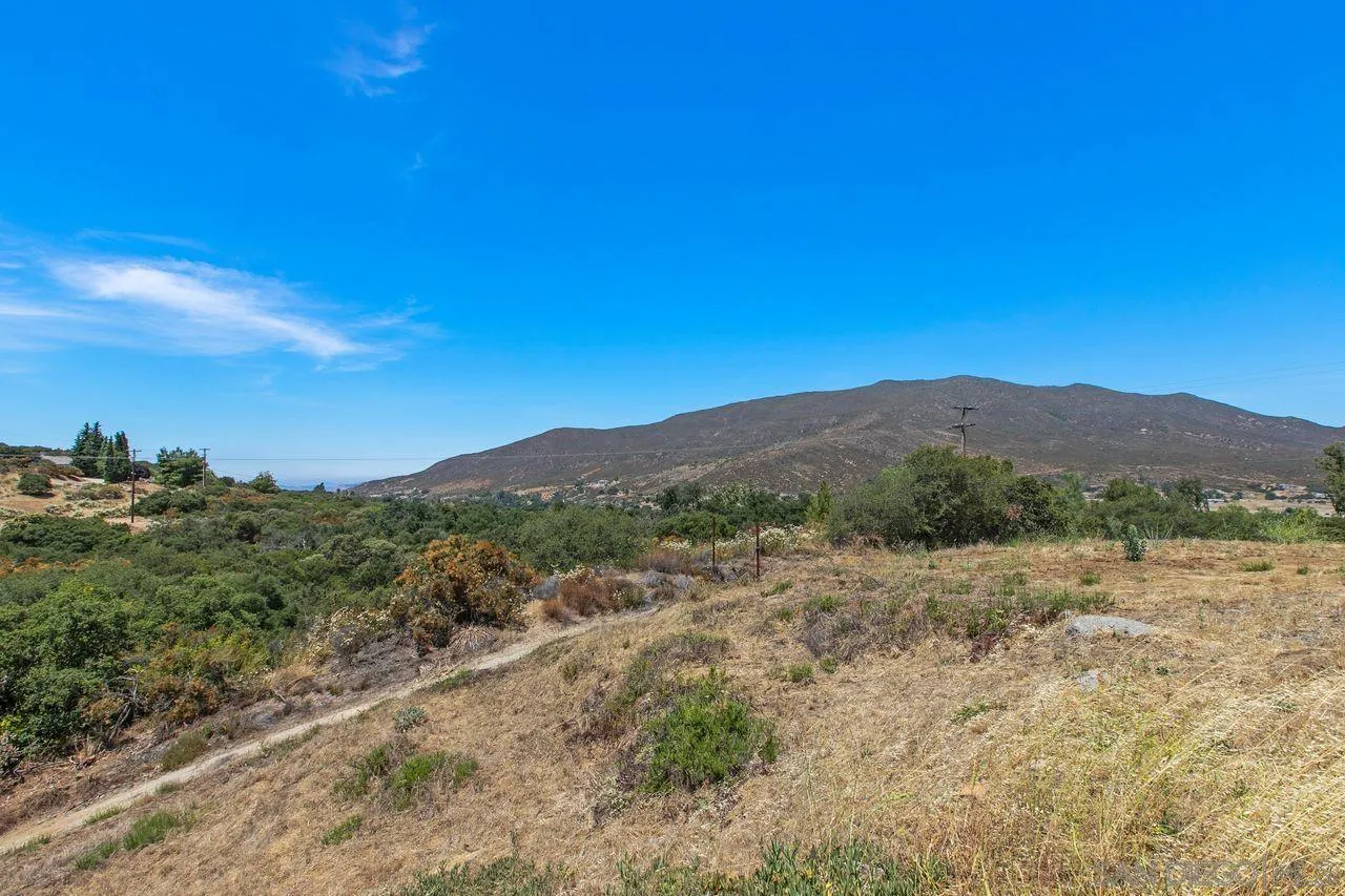 1410 Casa De Roca Way Alpine, CA 91901 - Photo 21 of 34 Gallery Image 21