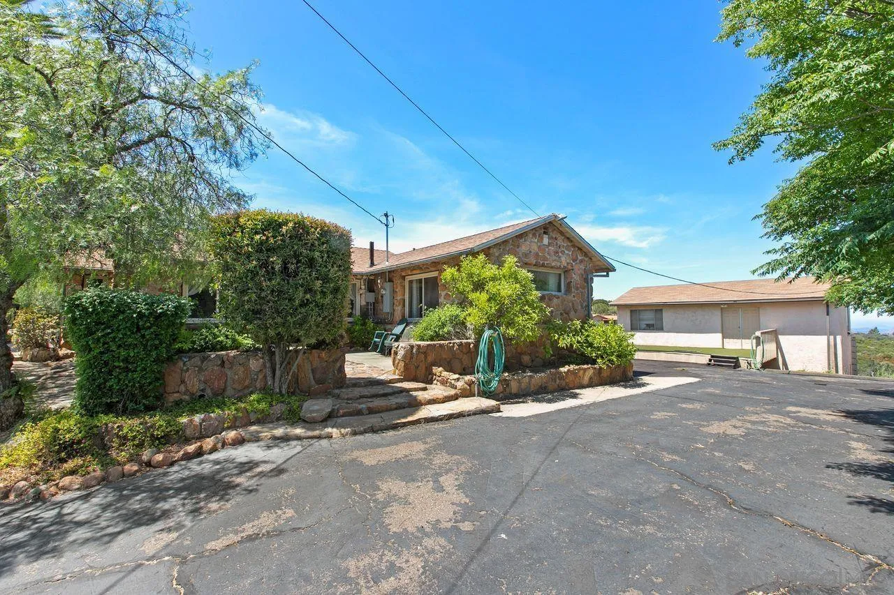 1410 Casa De Roca Way Alpine, CA 91901 - Photo 23 of 34 Gallery Image 23