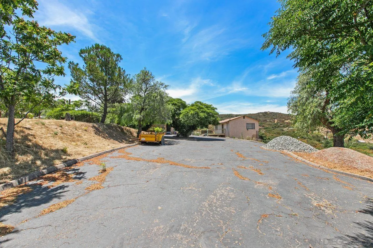 1410 Casa De Roca Way Alpine, CA 91901 - Photo 33 of 34 Gallery Image 33