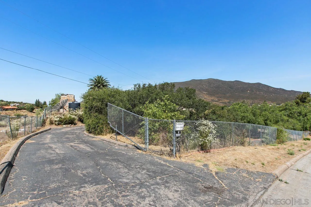 1410 Casa De Roca Way Alpine, CA 91901 - Photo 34 of 34 Gallery Image 34