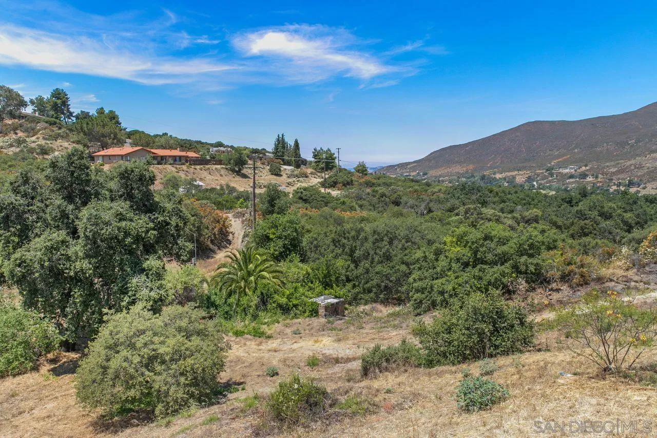 1410 Casa De Roca Way Alpine, CA 91901 - Photo 5 of 34 Gallery Image 5