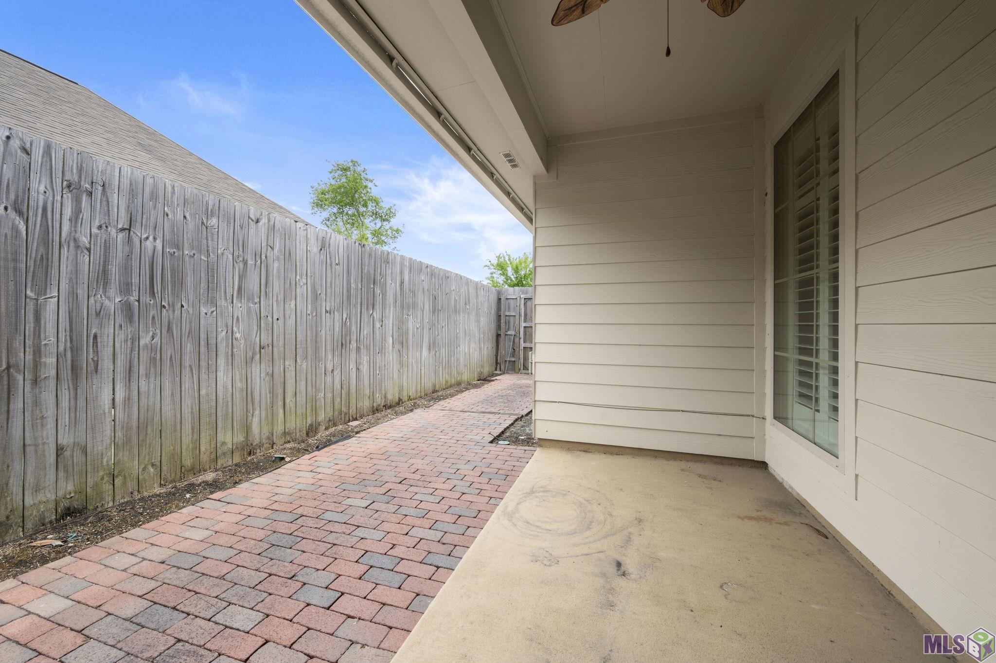 14859 Kingsland Way Baton Rouge, LA 70810 - Photo 28 of 33