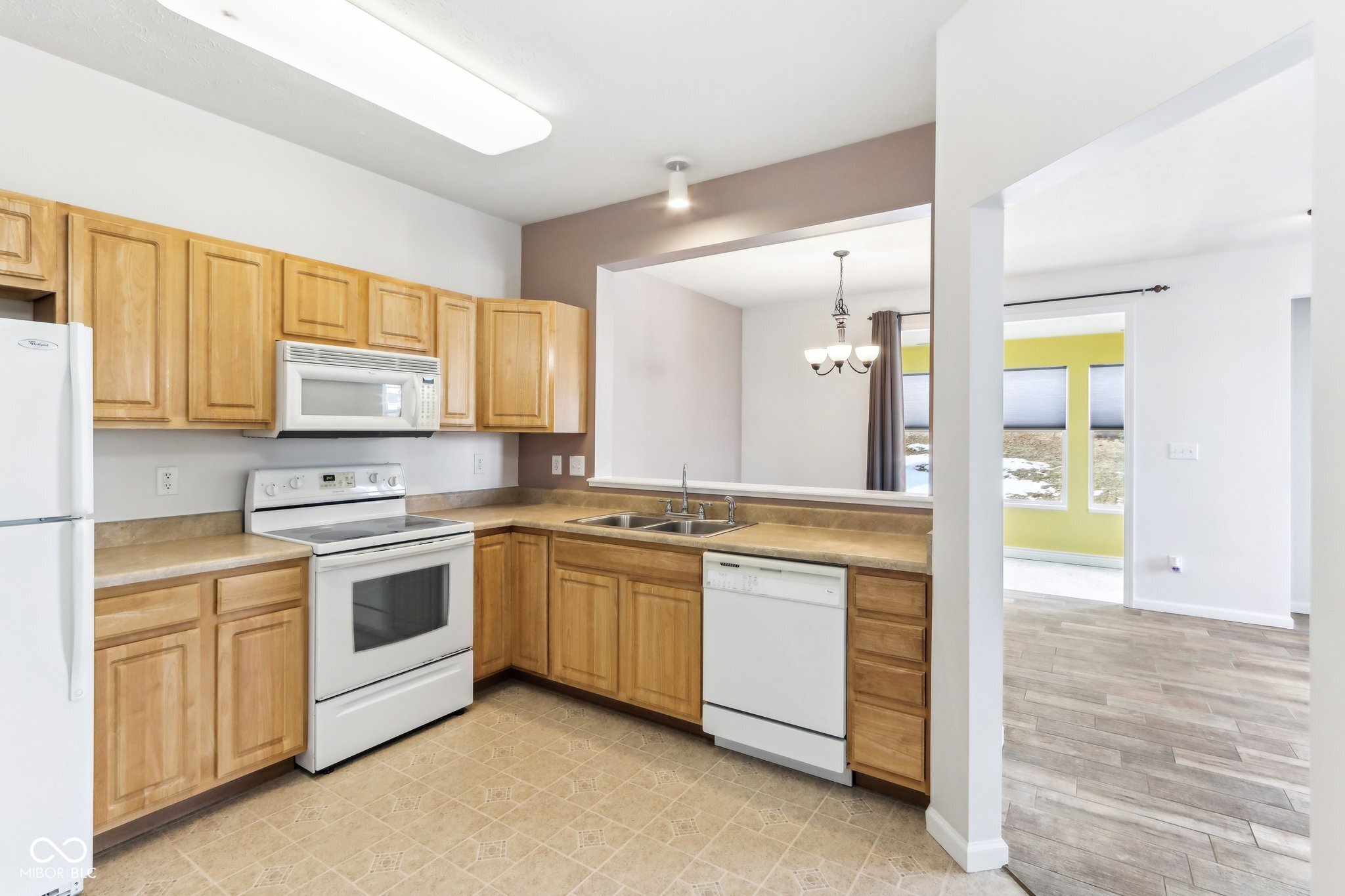 9760 Highpoint Ridge Drive, Unit 103 Fishers, IN 46037 - Photo 13 of 39 Gallery Image 13