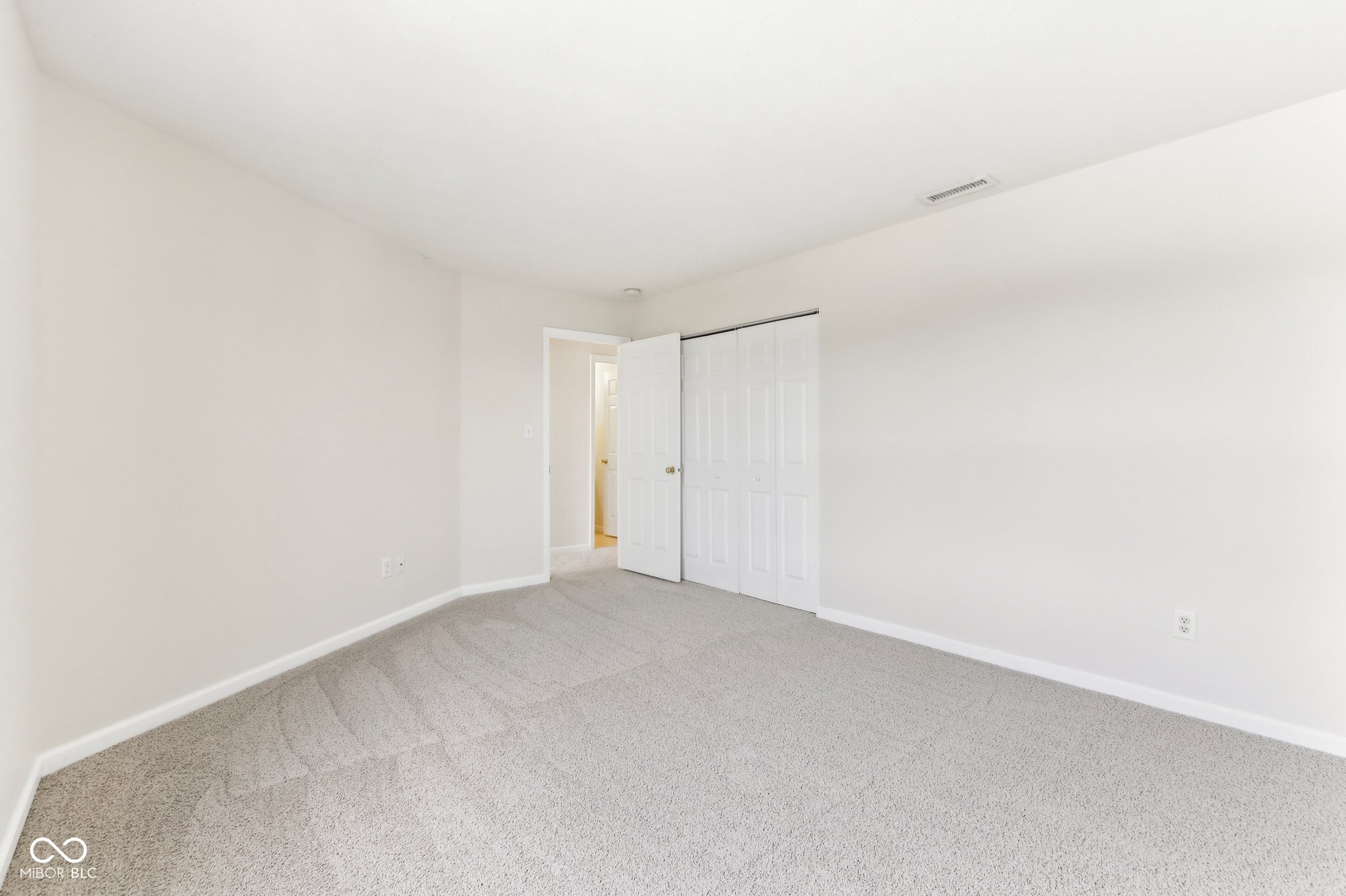 9760 Highpoint Ridge Drive, Unit 103 Fishers, IN 46037 - Photo 31 of 39 Gallery Image 31