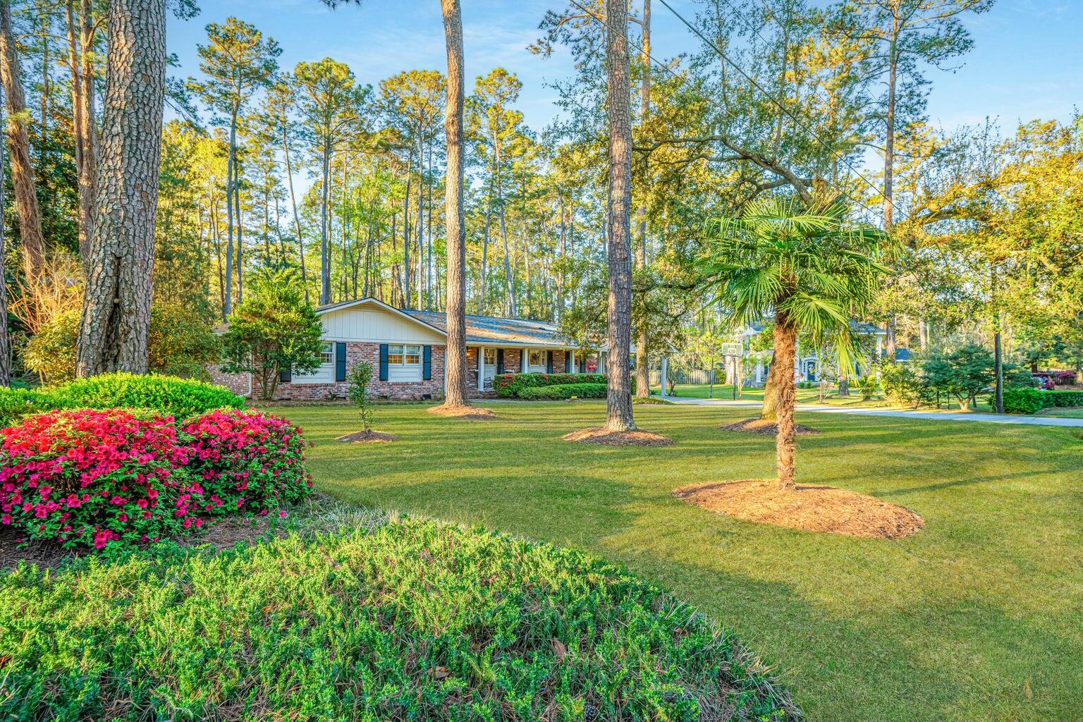 112 Furlong Road Summerville, SC 29483 - Photo 3 of 42 20250415112042768200000000-o - Copy - Co