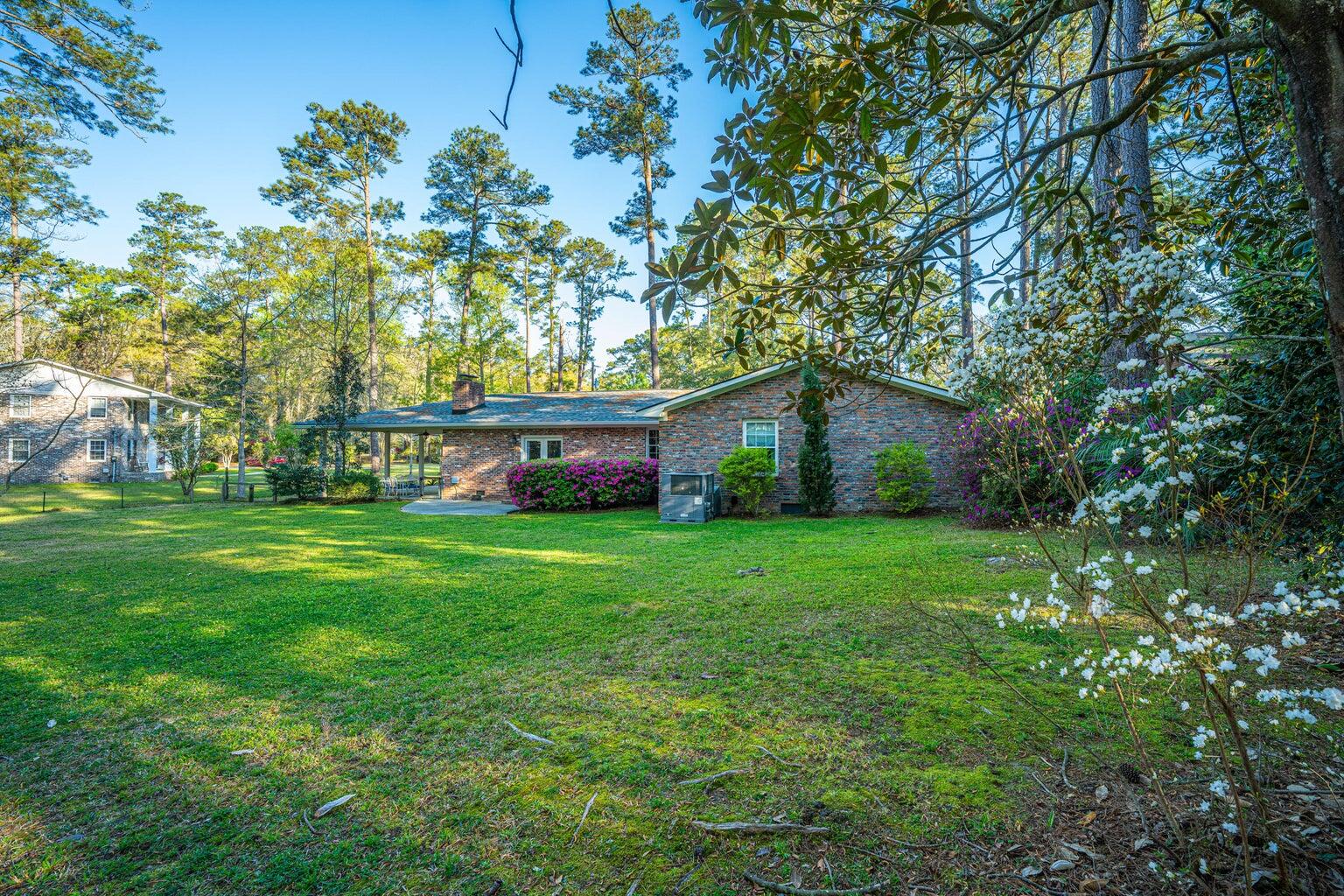 112 Furlong Road Summerville, SC 29483 - Photo 39 of 42 20250415112344130426000000-o - Copy