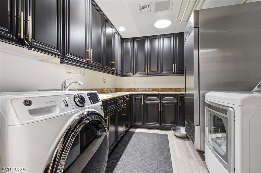 6425 Tara Avenue Las Vegas, NV 89146 - Photo 19 of 47 Gallery Image 19