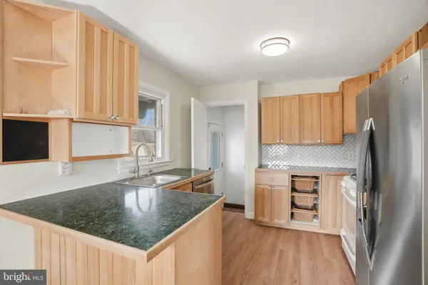 $3,000 | 110 Carroll Road, Glen Burnie, MD 21060