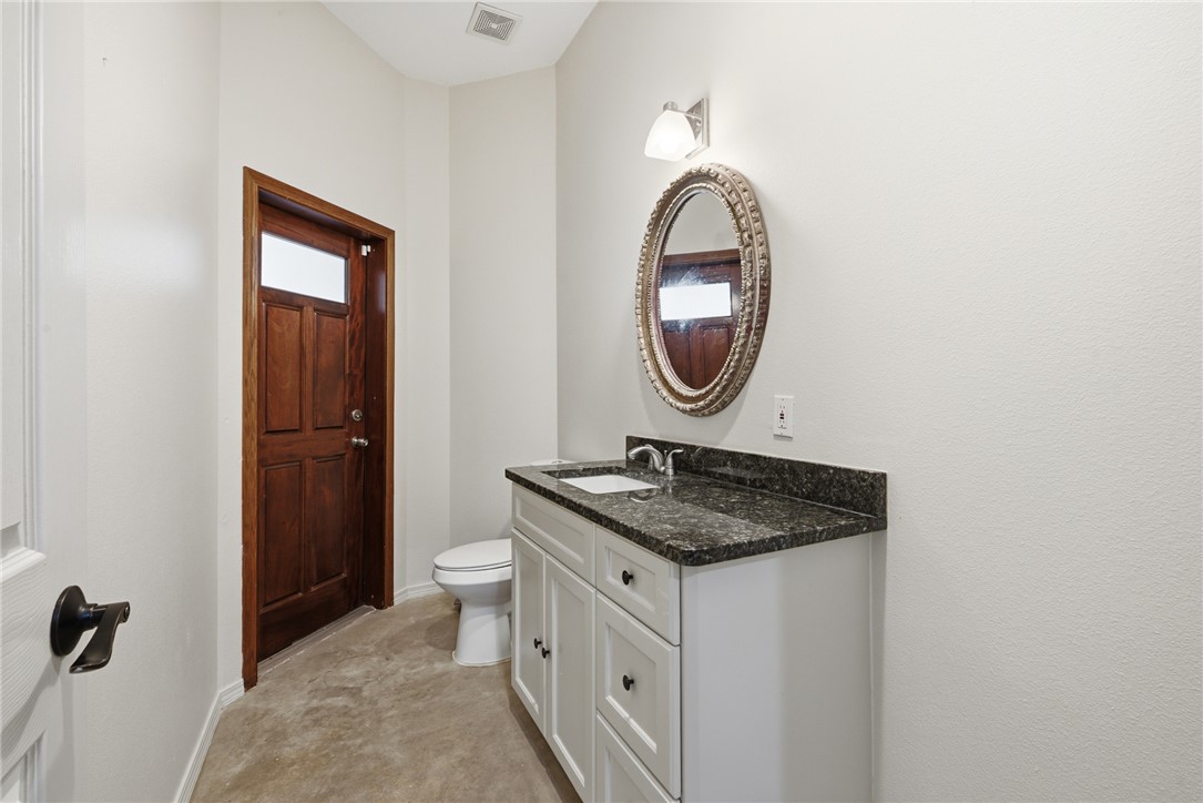 39595 Bosque Road Hempstead, TX 77445 - Photo 23 of 32