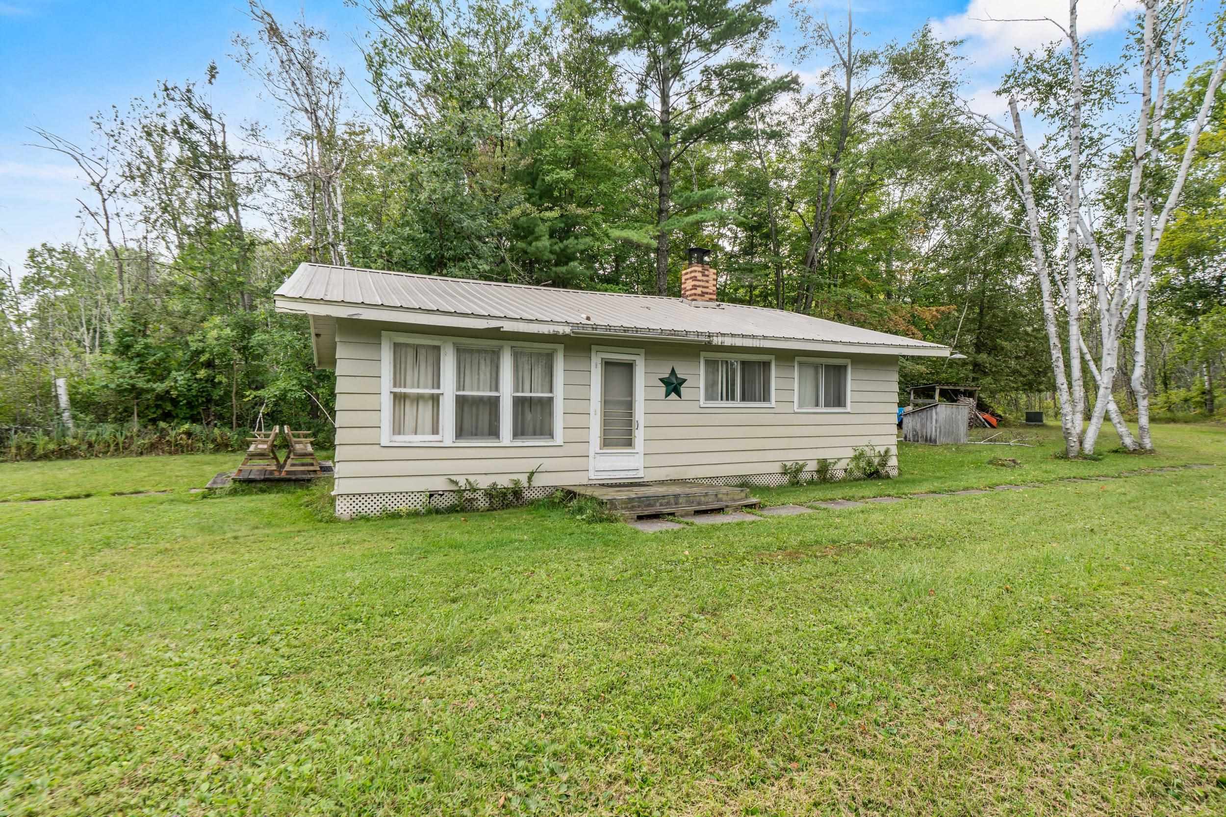W11646 West 18th Road Pound, WI 54161 - Photo 2 of 61 Gallery Image 2