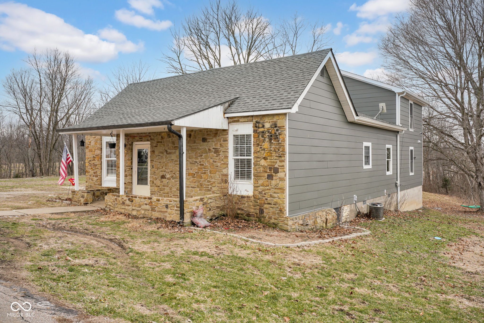 11074 North Cross Street Hope, IN 47246 - Photo 3 of 39