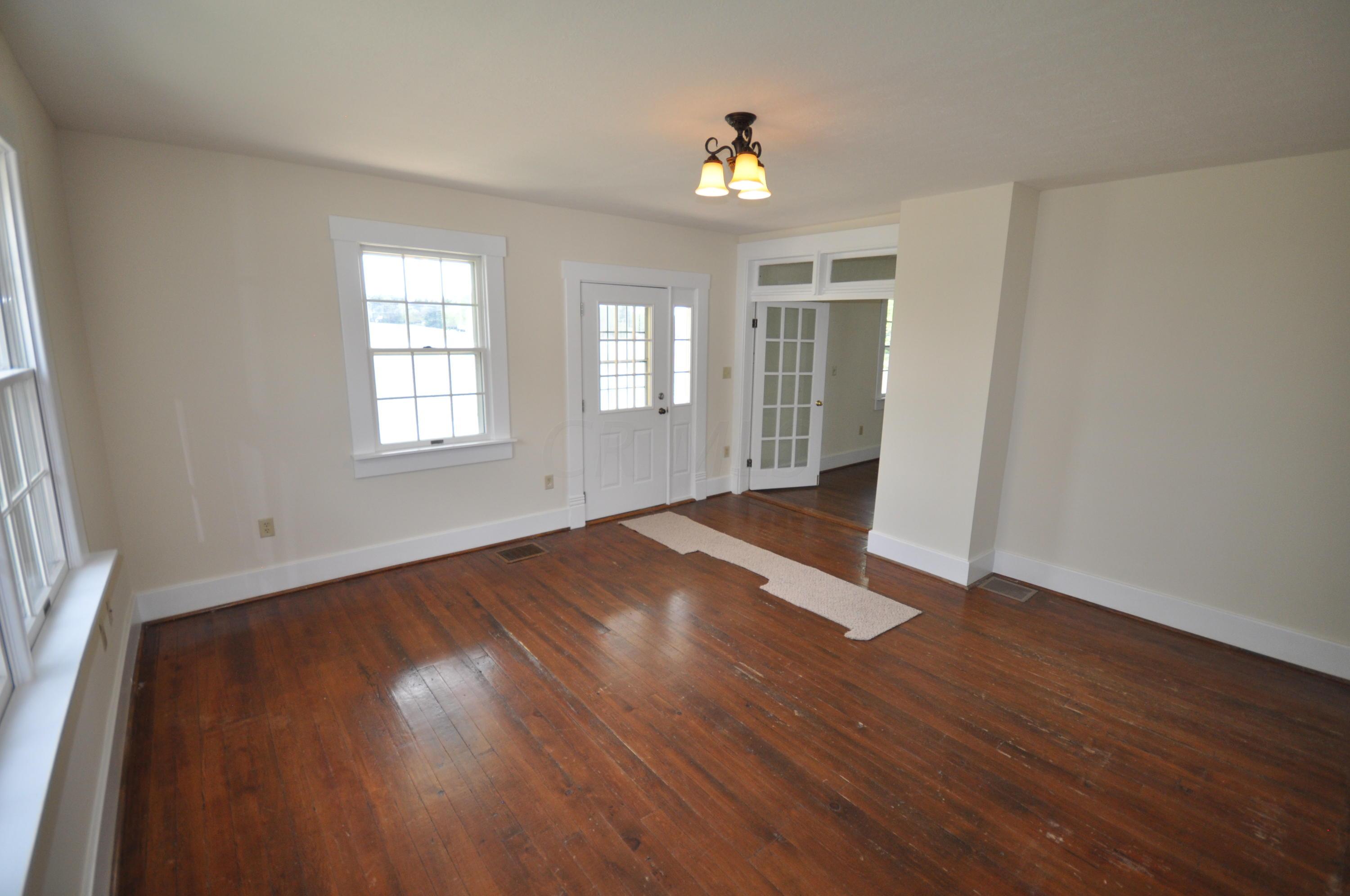 4300 Brook Road Northwest Lancaster, OH 43130 - Photo 13 of 47 Gallery Image 13